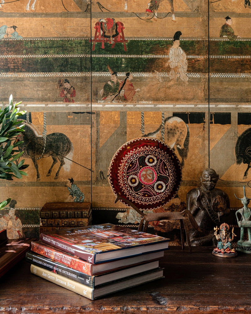 Mind The Gap - HORSE STABLE  Wallpaper - WP20650